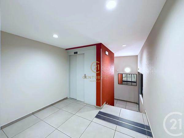 Appartement T3 à vendre  3 pièces - 79,37 m 2   LYON  - 69008