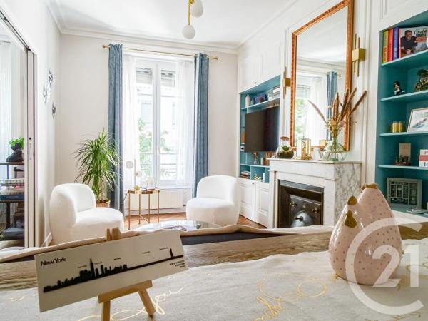 Appartement T3 à vendre  3 pièces - 79,37 m 2   LYON  - 69008
