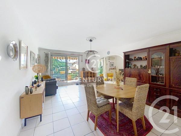 Appartement T3 à vendre  3 pièces - 79,37 m 2   LYON  - 69008