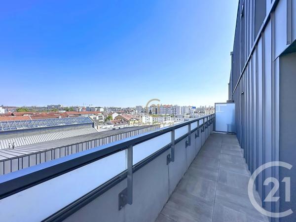 Appartement T3 à vendre  3 pièces - 79,37 m 2   LYON  - 69008