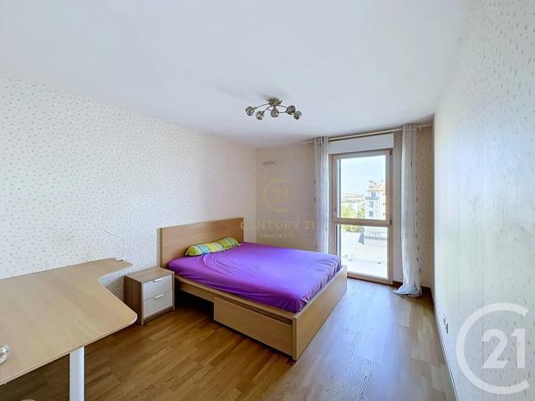 Appartement T3 à vendre  3 pièces - 79,37 m 2   LYON  - 69008