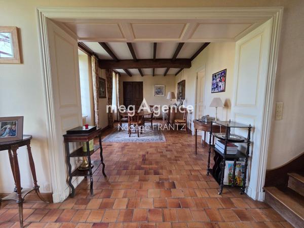 Maison à ESSOUVERT, 17400 - 6 pièces 160m²