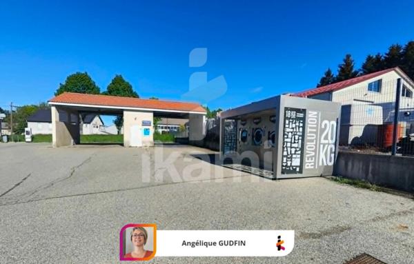 Murs Et Fonds De Commerce de 925 m²