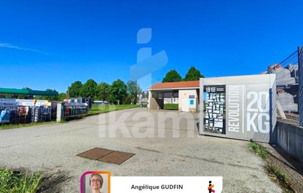 Murs Et Fonds De Commerce de 925 m²