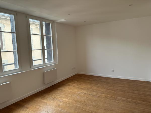 Immeuble 242.3 m² 3 etage(s)