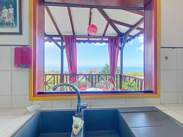 Grande maison familiale avec 3 studios indépendants - VUE MER!