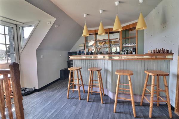 Guipavas (29490) A VENDRE MAISON DE CARACTERE DE 220 M2 AVEC PARC PAYSAGER DE 3698 M2 ET VUE MER IMPRENABLE