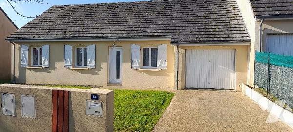 A SABLE SUR SARTHE (72300) : Pavillon de plain-pied