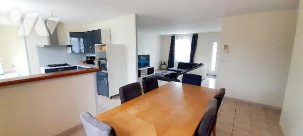 A SABLE SUR SARTHE (72300) : Pavillon de plain-pied