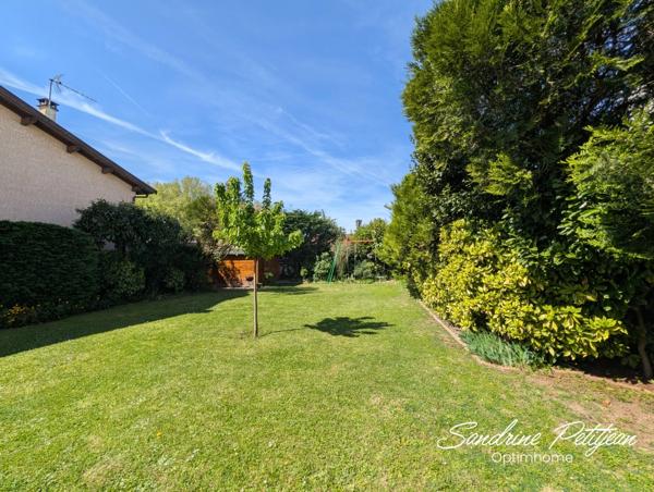 A vendre maison 94 m² - 5 pièces - parcelle 469 m² - Vaulx en Velin Secteur Rize