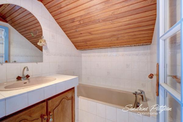 A vendre maison 94 m² - 5 pièces - parcelle 469 m² - Vaulx en Velin Secteur Rize