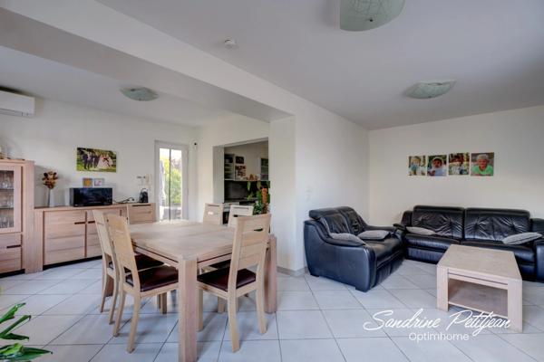 A vendre maison 94 m² - 5 pièces - parcelle 469 m² - Vaulx en Velin Secteur Rize