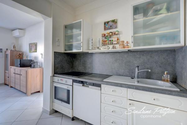 A vendre maison 94 m² - 5 pièces - parcelle 469 m² - Vaulx en Velin Secteur Rize