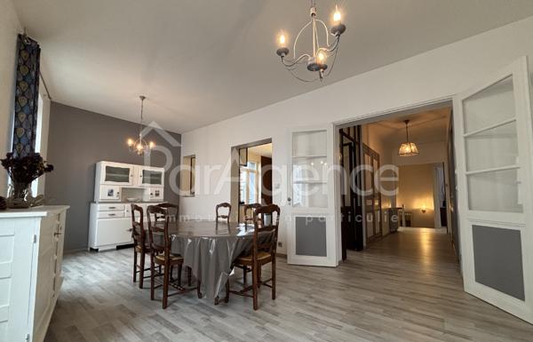 HYPER CENTRE-VILLE, APPARTEMENT 4 PIECES AVEC TERRASSE ET GA