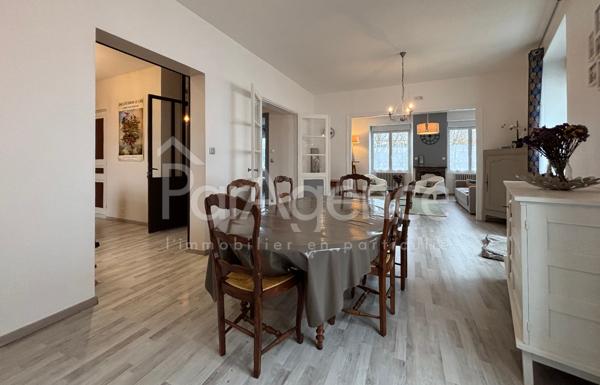 HYPER CENTRE-VILLE, APPARTEMENT 4 PIECES AVEC TERRASSE ET GA