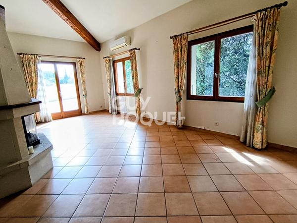 Villa de plain-pied avec studio indépendant et piscine - 221 m² - Caumont sur Durance