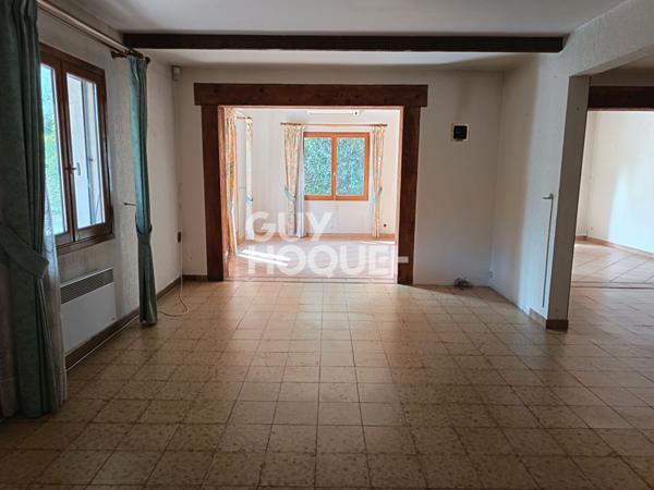 Villa de plain-pied avec studio indépendant et piscine - 221 m² - Caumont sur Durance