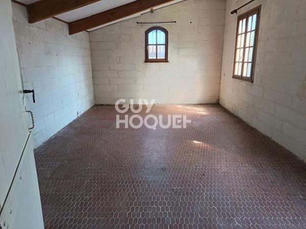 Villa de plain-pied avec studio indépendant et piscine - 221 m² - Caumont sur Durance