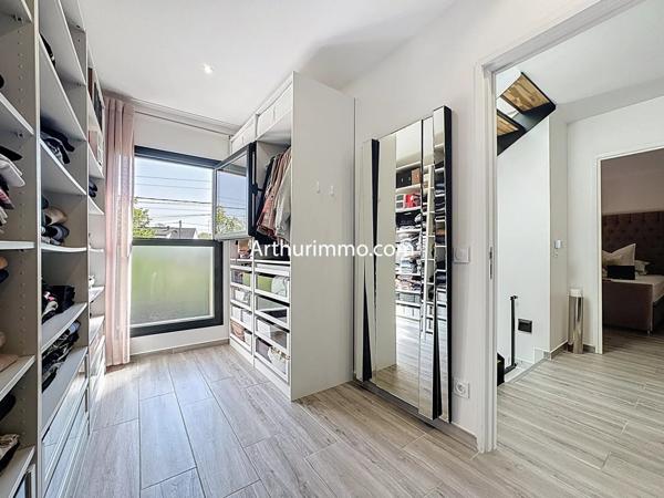 Vente Maison 8 pièces 235 m2 à Boissy-Saint-Léger