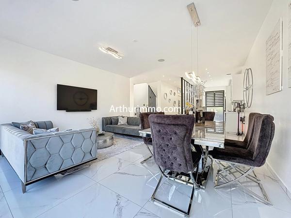 Vente Maison 8 pièces 235 m2 à Boissy-Saint-Léger