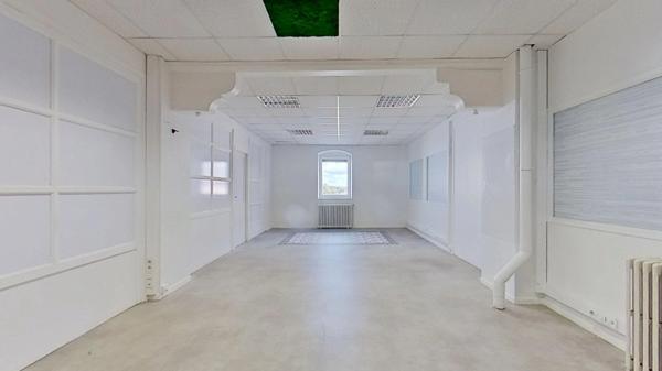 Dpt Meurthe et Moselle (54), BUREAU de 37,65 m2 à louer à MAXÉVILLE, stationnement gratuit.