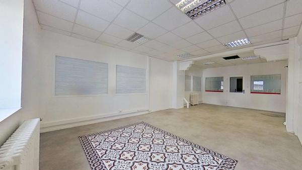 Dpt Meurthe et Moselle (54), BUREAU de 37,65 m2 à louer à MAXÉVILLE, stationnement gratuit.