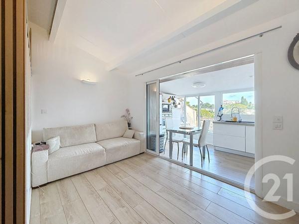 Appartement F2 à vendre  2 pièces - 37,45 m 2   VALLAURIS  - 06