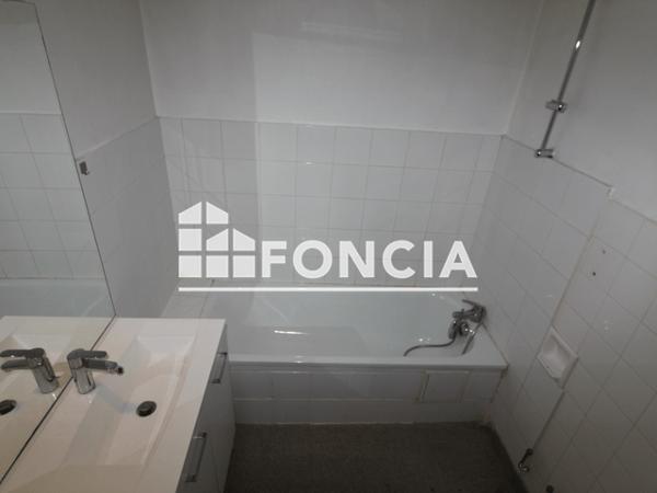 Location Appartement 3 pièces 68.31 m² - 9 RUE DES BERGERS Grenoble 38000