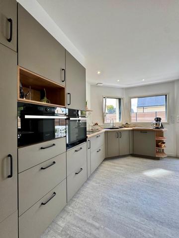 Maison familiale  – 5 chambres – Terrain paysagé de 655 m²