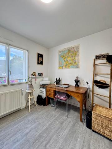 Maison familiale  – 5 chambres – Terrain paysagé de 655 m²