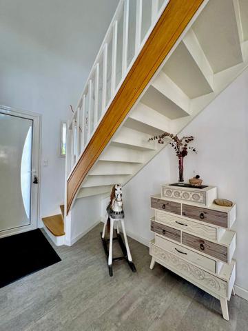 Maison familiale  – 5 chambres – Terrain paysagé de 655 m²