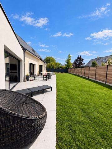 Maison familiale  – 5 chambres – Terrain paysagé de 655 m²