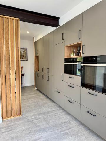 Maison familiale  – 5 chambres – Terrain paysagé de 655 m²
