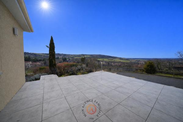 Maison
                                                                                                                                                                                                                                                                                                                        4 pièce(s)                                                                                                                                                                                                          3 chambre(s)                                                                                                                                                                                                          130  m²
