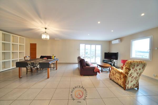 Maison
                                                                                                                                                                                                                                                                                                                        4 pièce(s)                                                                                                                                                                                                          3 chambre(s)                                                                                                                                                                                                          130  m²