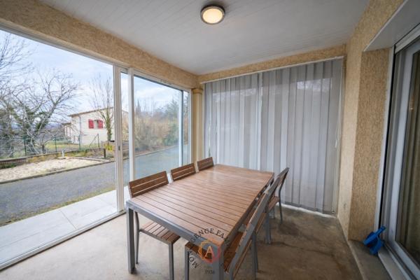 Maison
                                                                                                                                                                                                                                                                                                                        4 pièce(s)                                                                                                                                                                                                          3 chambre(s)                                                                                                                                                                                                          130  m²