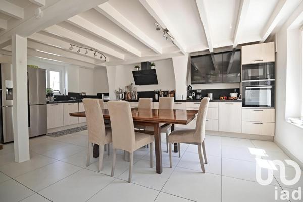 Maison à vendre 6 pièces 190 m² Faux-Fresnay