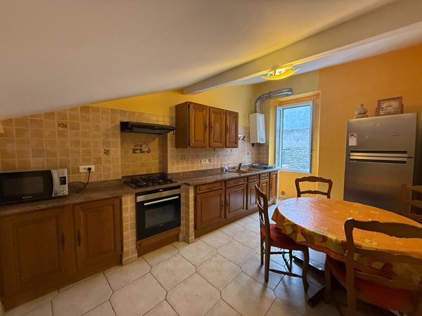 A LOUER - APPARTEMENT T4 MEUBLE CITADELLE BASTIA 20200