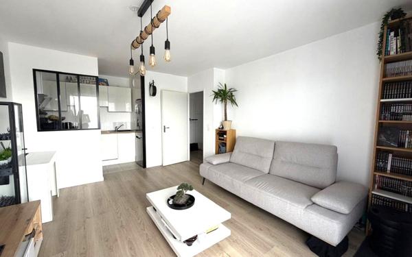 Appartement à vendre    2 pièces • 42,50 m2 Villecresnes