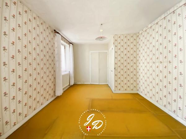 Authentique maison de village – 75 m² à réinventer – Environnement calme et recherché à Culoz