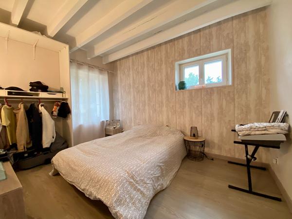 Maison ancienne avec dépendances