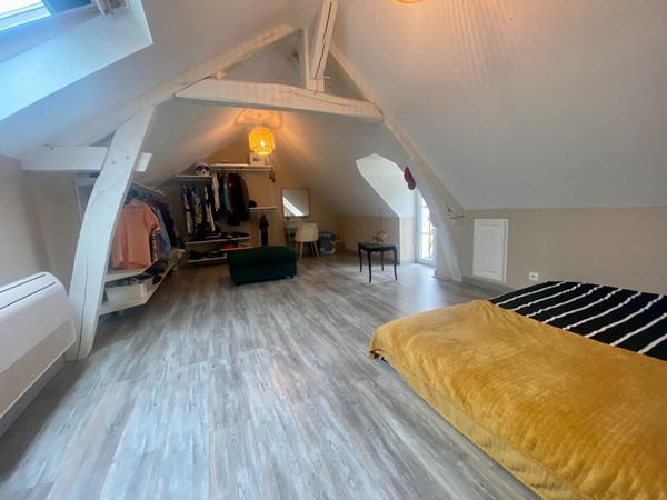 Maison ancienne avec dépendances