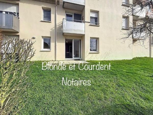 À VENDRE  - Appartement T2 -  Quartier des Tissages

Idéalement situé au rez-de-chaussée dans...