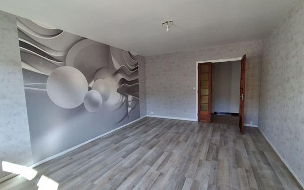 Appartement à vendre    3 pièces • 67,37 m2 Publier