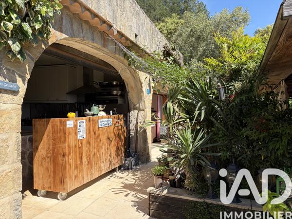 Maison à vendre 14 pièces 345 m² Val-d'Aigoual