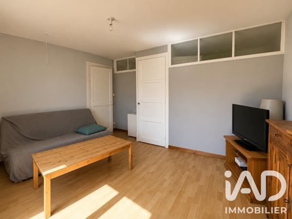 Maison à vendre 10 pièces 250 m² Saint-Martin-d'Hères