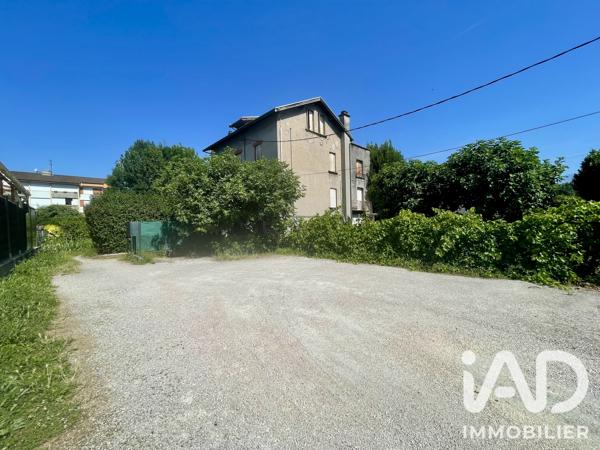 Maison à vendre 10 pièces 250 m² Saint-Martin-d'Hères