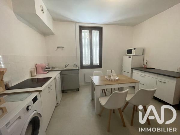 Maison à vendre 10 pièces 250 m² Saint-Martin-d'Hères