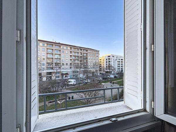Monplaisir, T1 bis 37m² calme sans vis à vis.