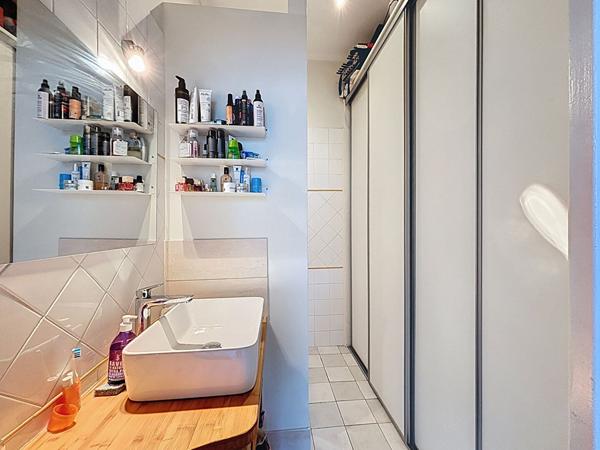 Monplaisir, T1 bis 37m² calme sans vis à vis.